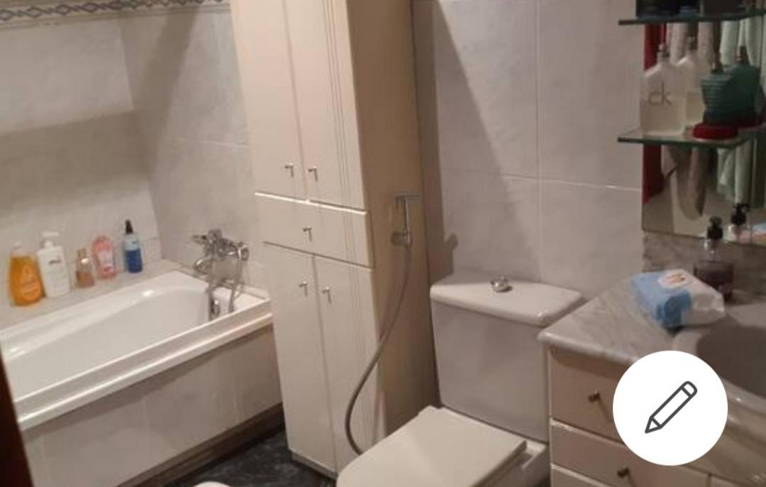 Precioso!! Apartamento En El Centro De Sabadell Apartment Luaran gambar